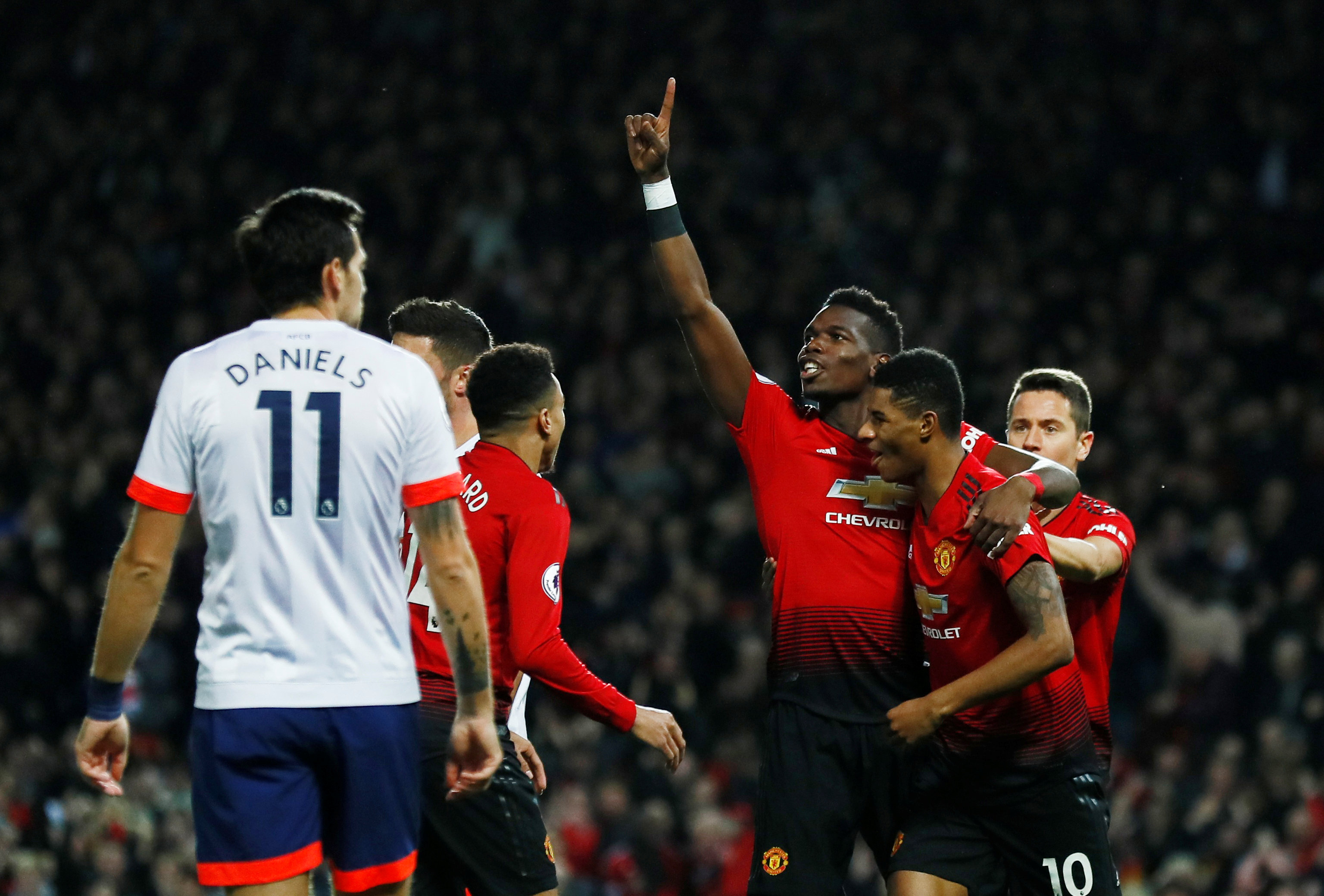 表现不仅影 表现不仅影